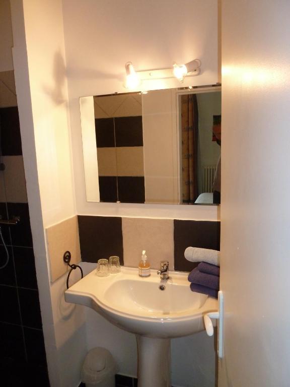 Le Vieux Vauvert Bed and Breakfast Rochecorbon Habitación foto