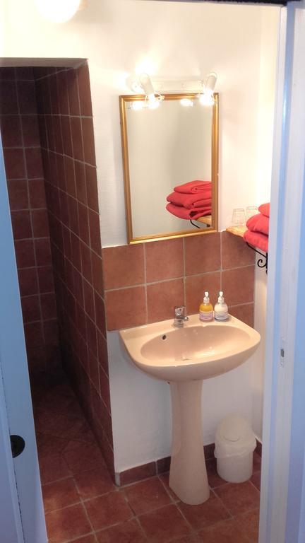 Le Vieux Vauvert Bed and Breakfast Rochecorbon Exterior foto