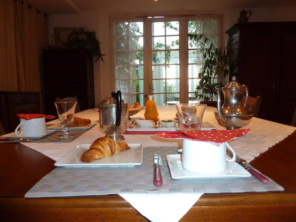 Le Vieux Vauvert Bed and Breakfast Rochecorbon Exterior foto