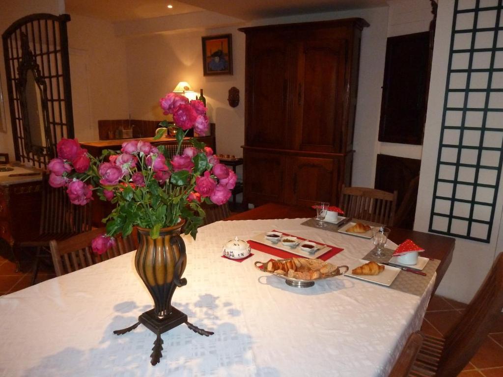 Le Vieux Vauvert Bed and Breakfast Rochecorbon Exterior foto